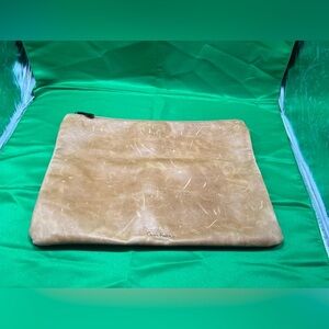 Ceri Hoover leather clutch